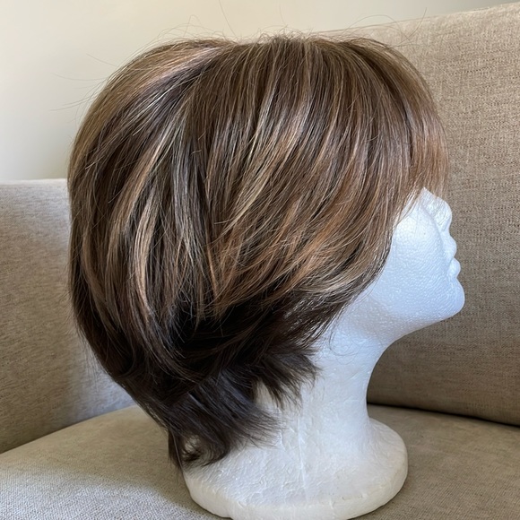 NWT short brown wig men’s dimension blonde highlights approx 10” 130 density - Picture 10 of 16